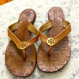 Tory Burch flip flop, brown leather size 7 used